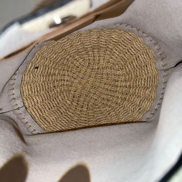 Vince Camuto Sula Leather Top Handle Bucket Bag Jasmine Cream Snap Closure - Picture 10 of 14